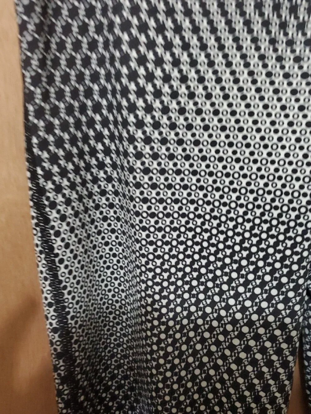 Nike Black & White Gradient Dot Print Girls' Leggings